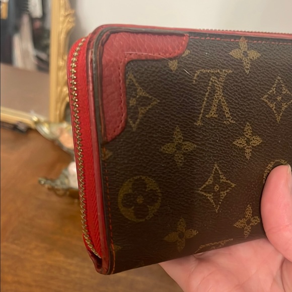 Louis Vuitton Monogram Wallet with Red Accents - Picture 10 of 14